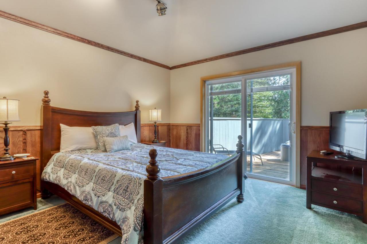 Tree Branch Cabin Sunriver Εξωτερικό φωτογραφία